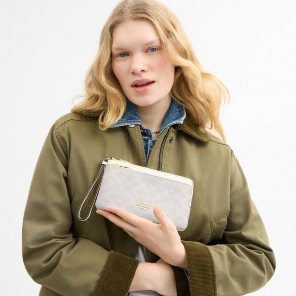 Coach Outlet Double Zip Wallet In Signature Canvas - Preorder
