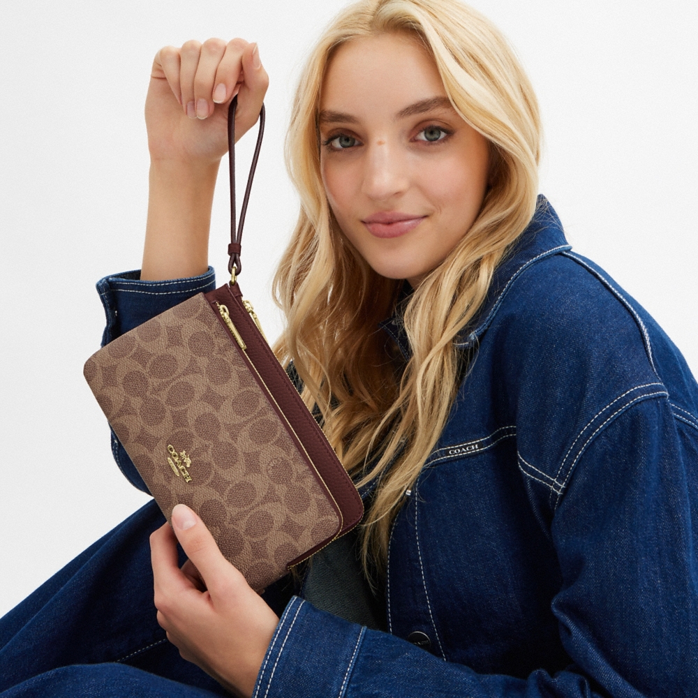 Coach Outlet Double Zip Wallet In Signature Canvas - Preorder