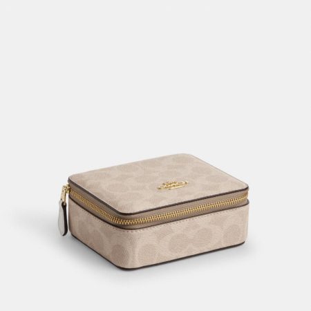 Brass / Sand / Chalk