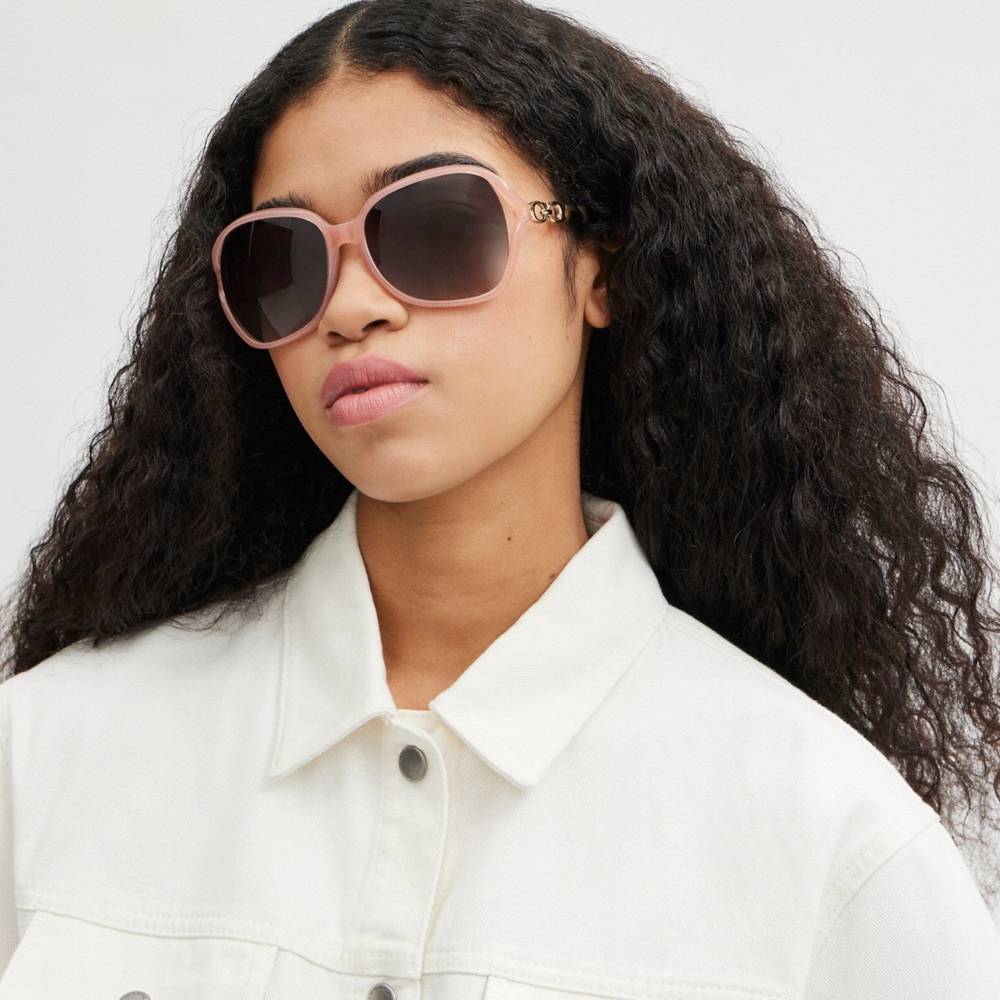 Coach Outlet Kissing C Sunglasses - Preorder