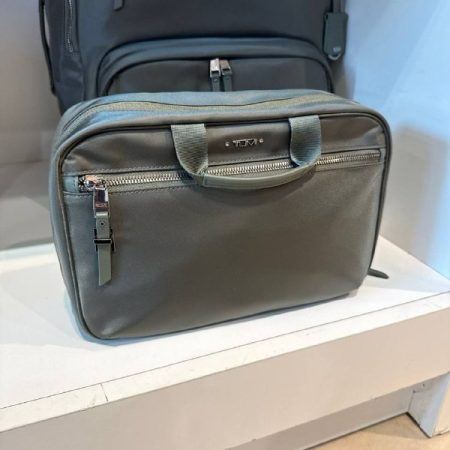 TUMI Melissa Cosmetic - Outlet Physical Store - Preorder