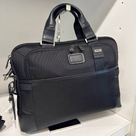TUMI Edward Brief - Outlet Physical Store - Preorder — Black