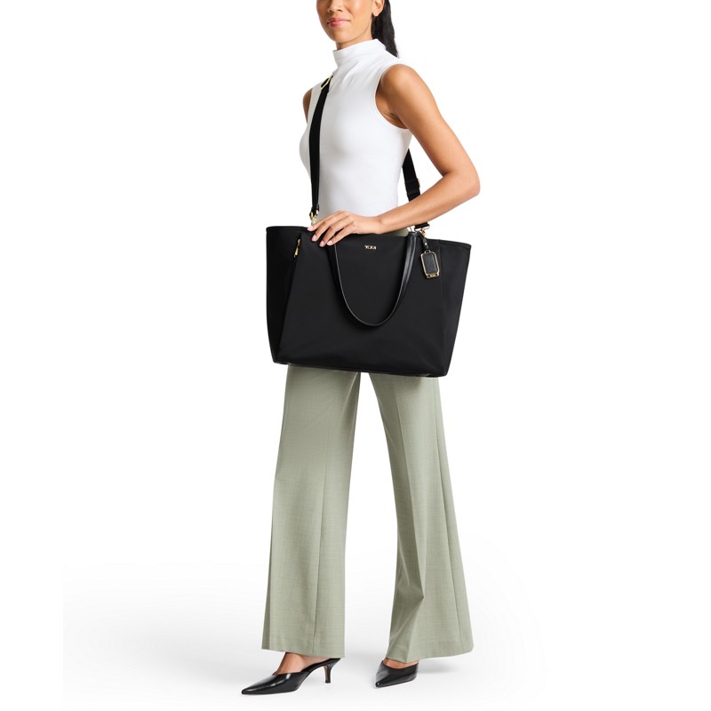 TUMI Voyageur Valetta Large Tote 159129 black nylon 2025